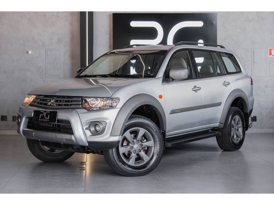 MITSUBISHI PAJERO 3.2 OUTDOOR 4X4 16V TURBO INTERCOOLER DIESEL 4P AUTOMÁTICO